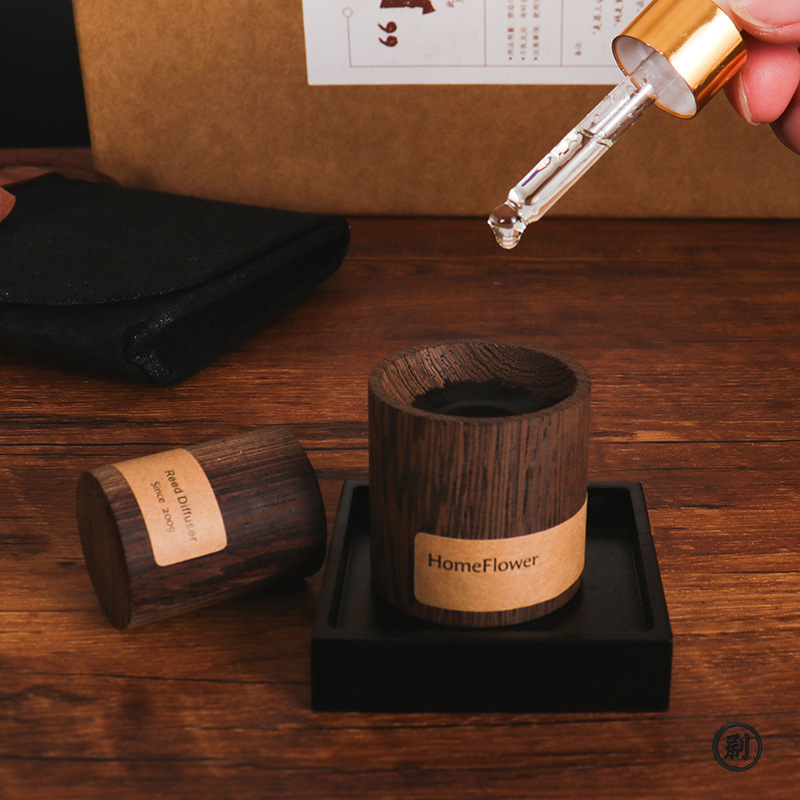 Aromadiffuser met zwarte walno - Home Fragrance Brands recensie en prijs